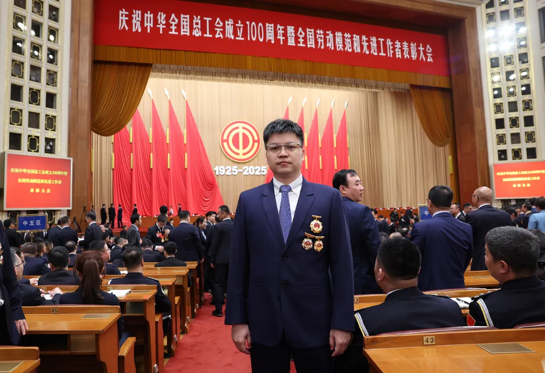 國字號殊榮再+1！集團(tuán)總裁崔巍榮膺“全國優(yōu)秀企業(yè)家”稱號！